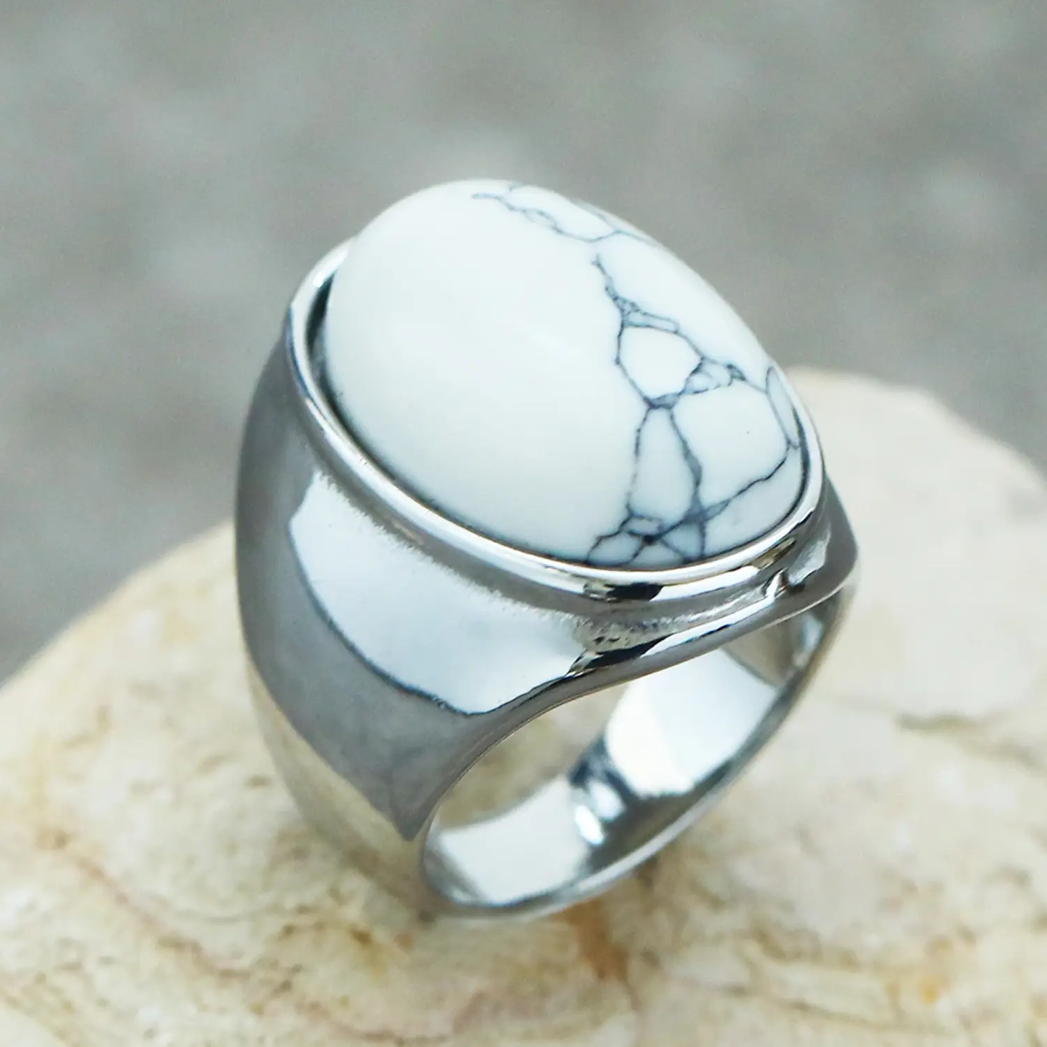 Men's Oval Marble Titanium Steel Ring Silver White - Image 4