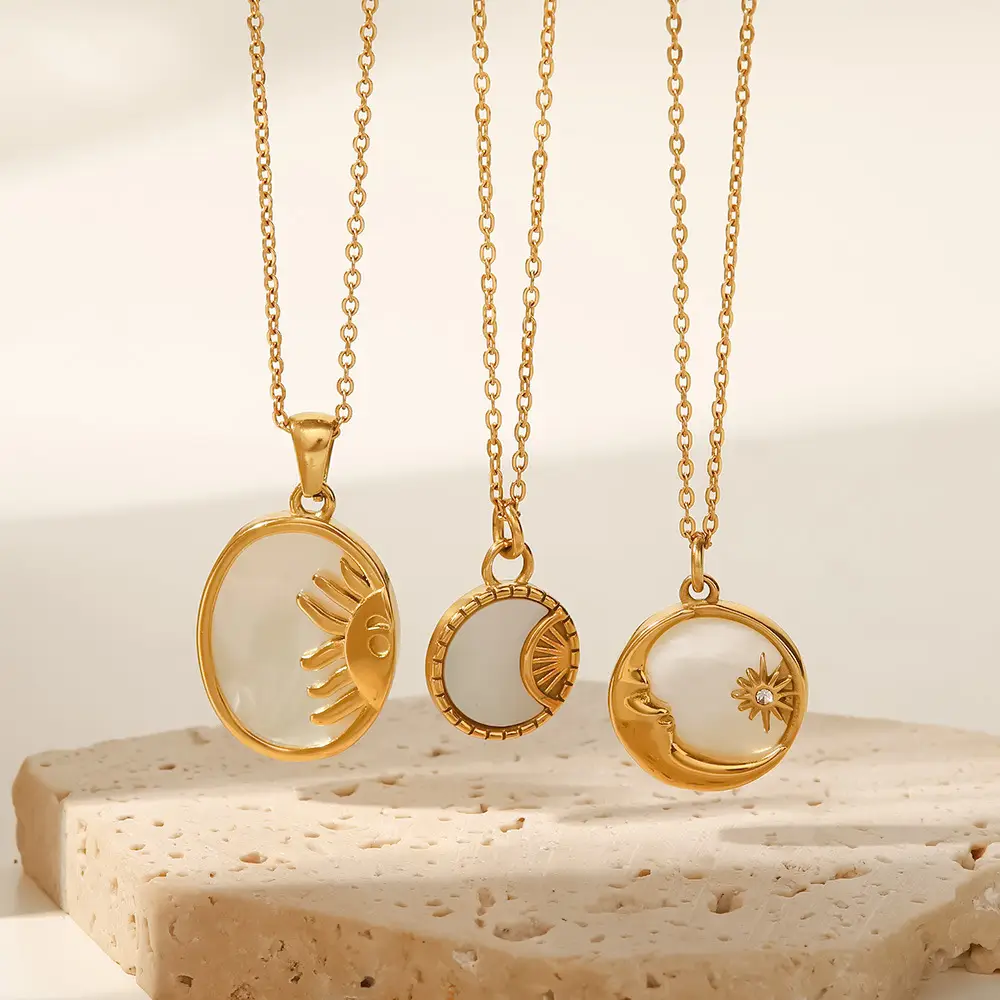18K Gold Inlaid White Mother-of-Pearl Pendant Necklace for Women - Image 5