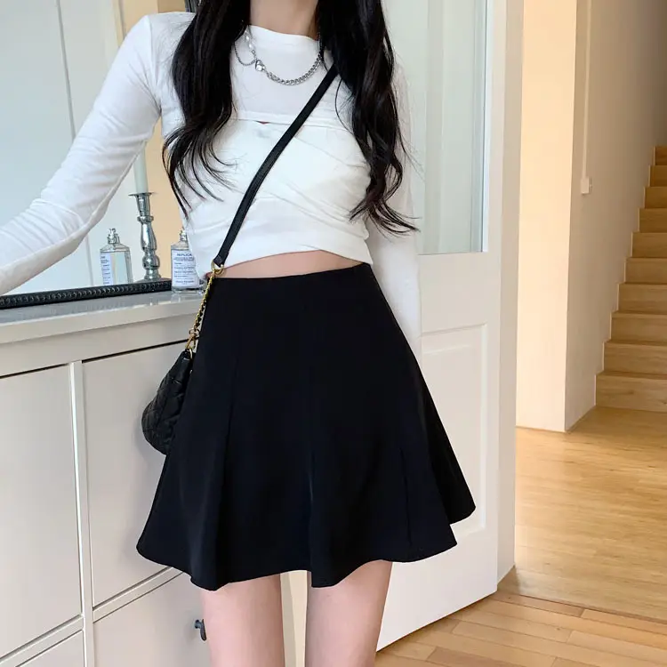 Plus-Size Black Pleated Skirt with Anti-Exposure Ruffles — feature 11