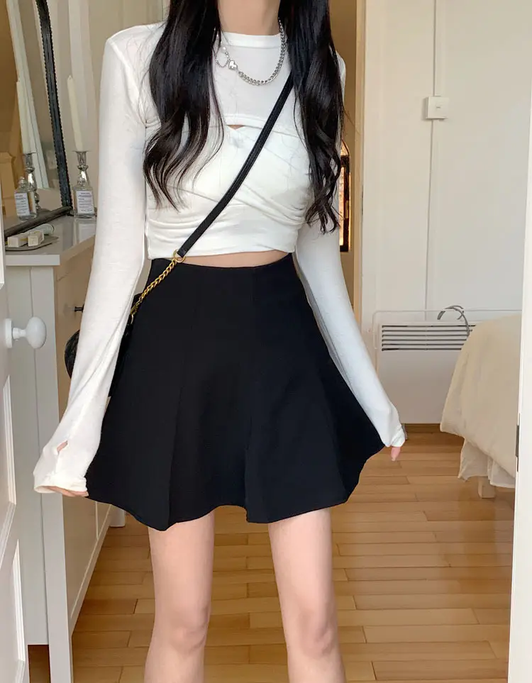Plus-Size Black Pleated Skirt with Anti-Exposure Ruffles — feature 13