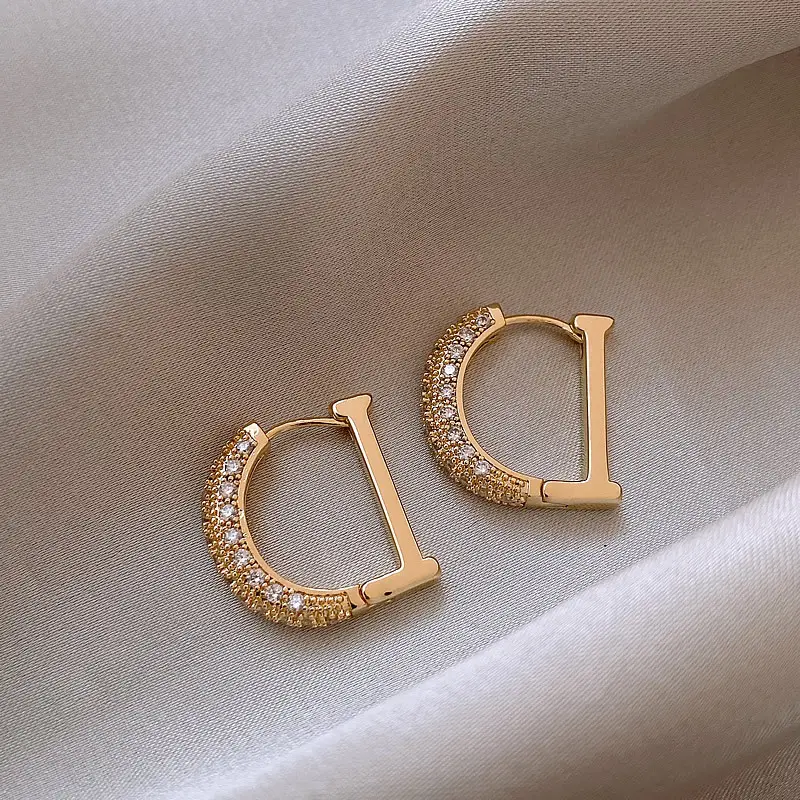 Small Letter D Full Diamond Zircon Ear Buckle Earrings - Image 2