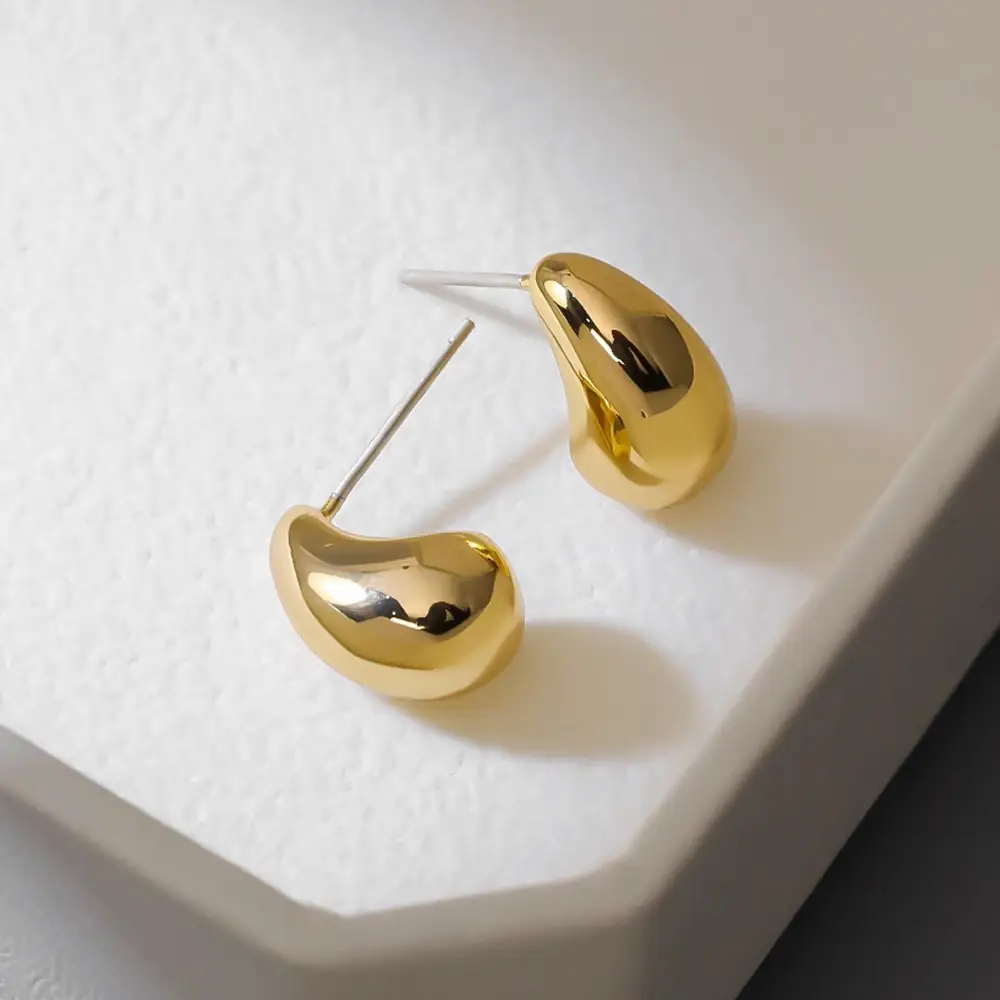 Gold French Retro Earrings for Women - Image 2