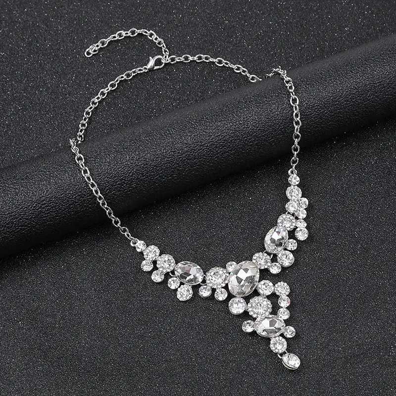 Crystal Necklace Set for Women Silver Light Luxury - Image 3