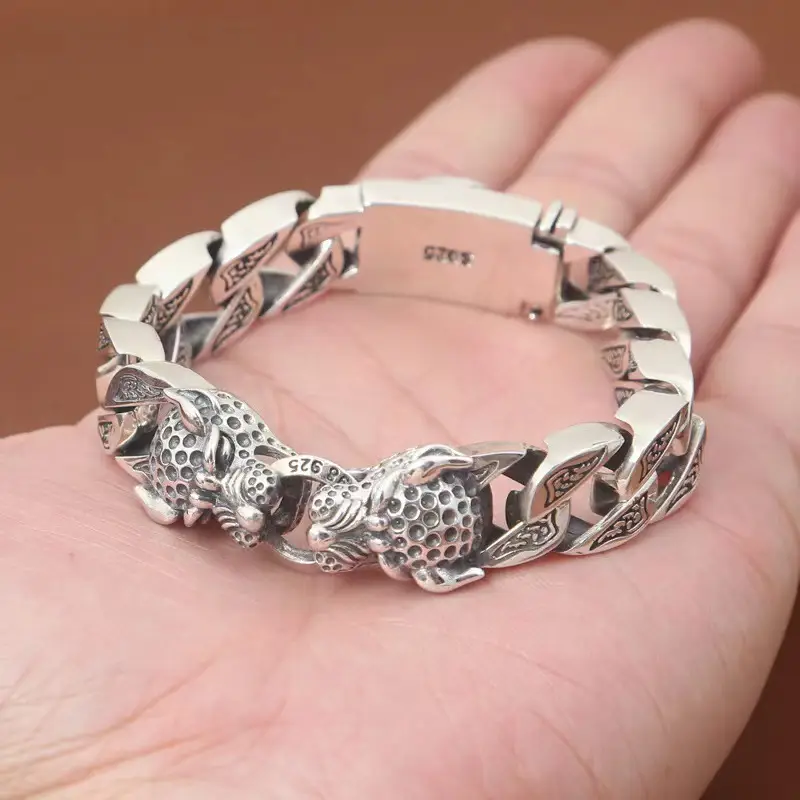 Retro Thai Silver Leopard Bracelet for Men — feature 9
