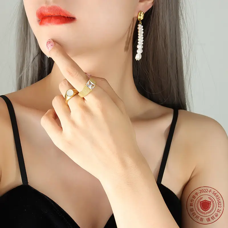 Vintage Pearl Tassel Earrings Gold Plated Stainless Steel - Image 6