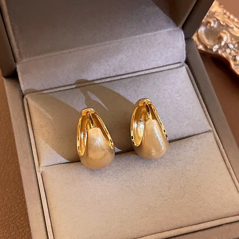 45# Golden Circle ear buckle