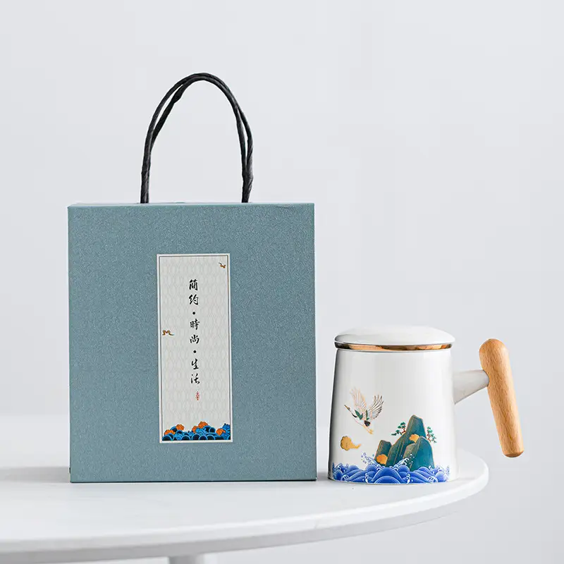 National Tide Ceramic Tea Cup with Lid and Wooden Handle