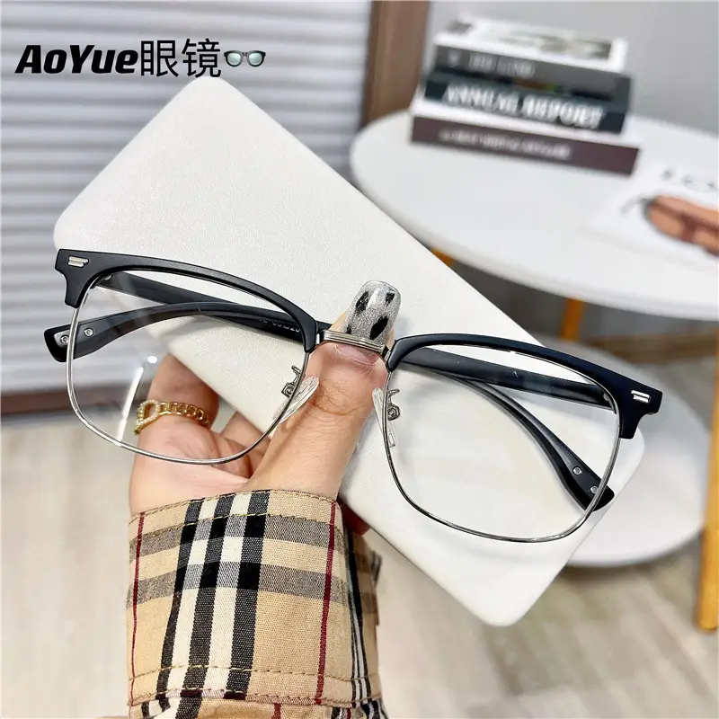 Retro Square Frame Eyeglasses No-Makeup Look