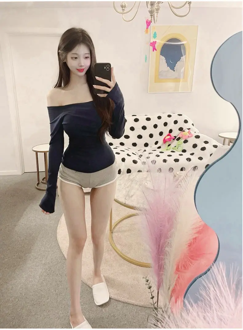 Long Sleeve Off Shoulder Solid Color T-Shirt for Women — feature 7