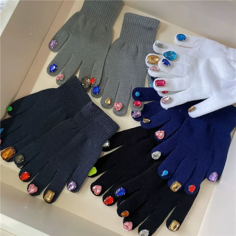 Thanos Green Knitted Diamond Nail Art Gloves for Women — feature 12