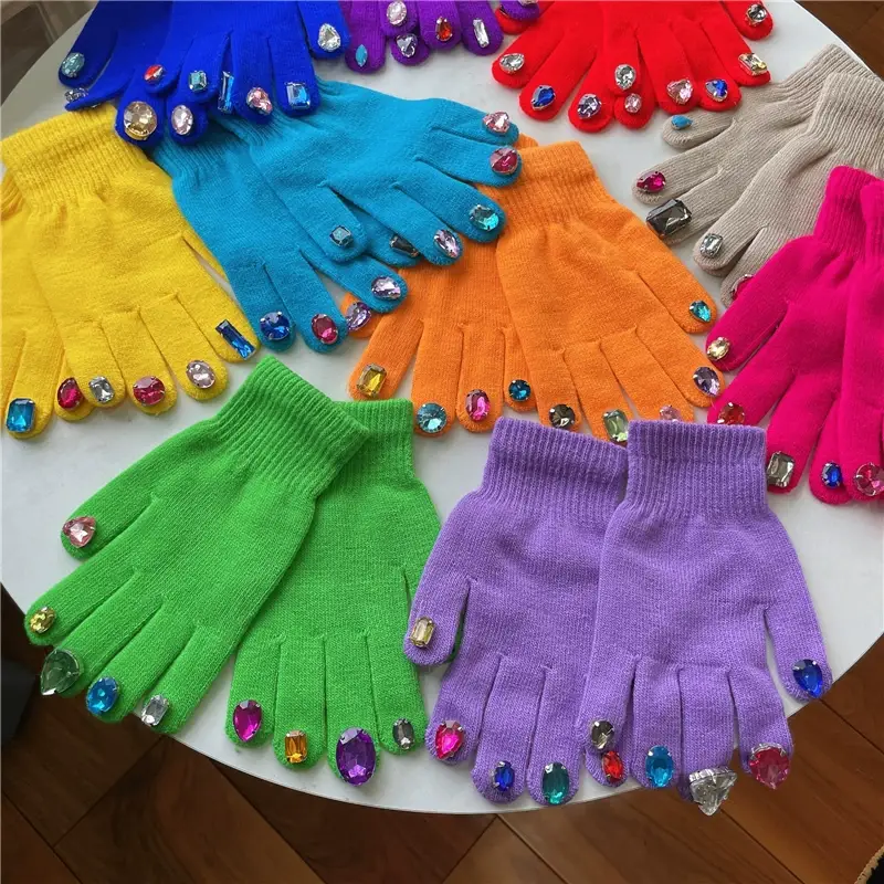 Thanos Green Knitted Diamond Nail Art Gloves for Women — feature 15