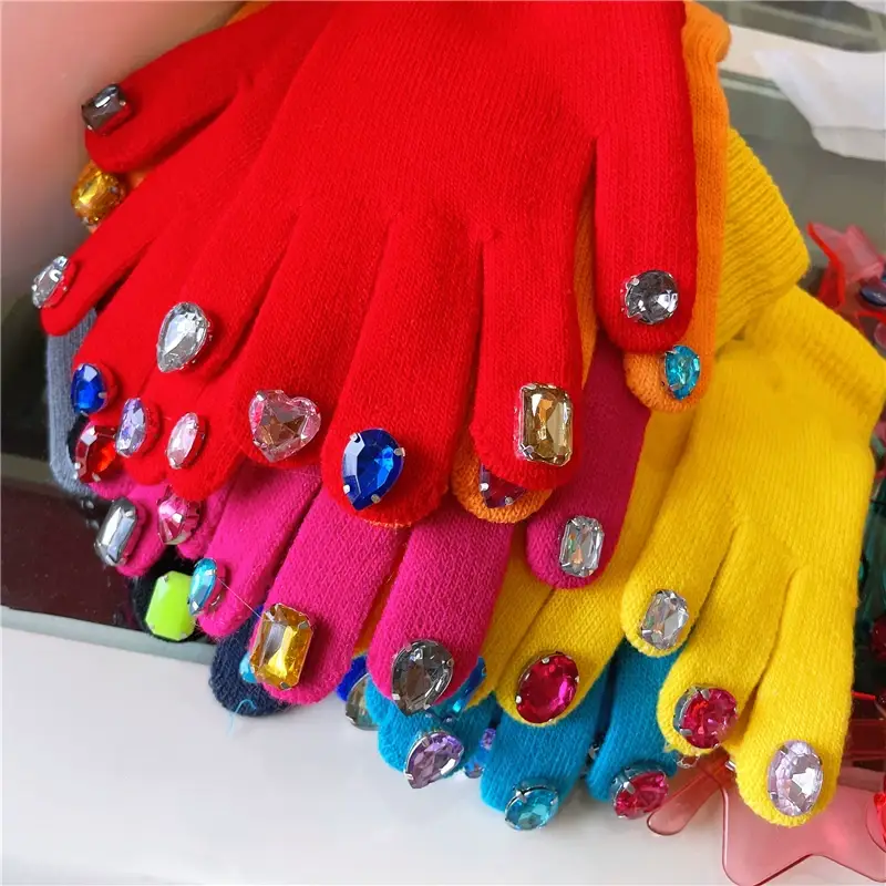 Thanos Green Knitted Diamond Nail Art Gloves for Women — feature 16