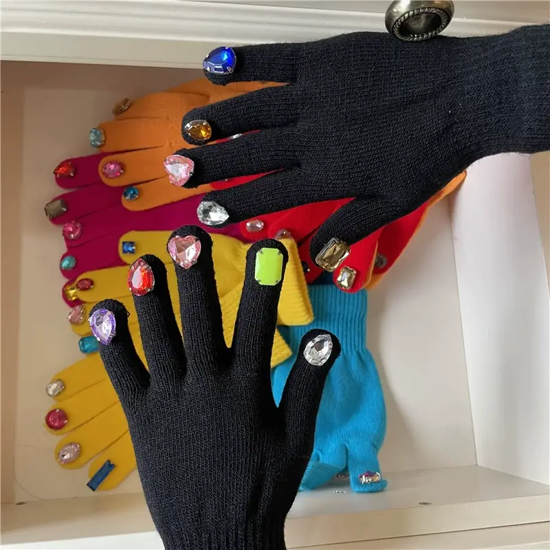 Thanos Green Knitted Diamond Nail Art Gloves for Women — feature 22