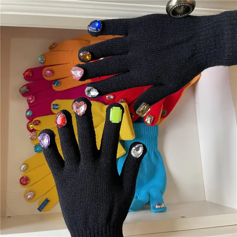 Thanos Green Knitted Diamond Nail Art Gloves for Women - Image 12
