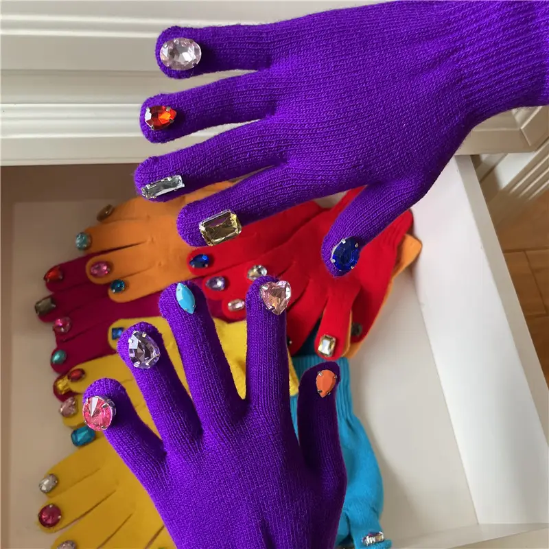 Thanos Green Knitted Diamond Nail Art Gloves for Women - Image 14