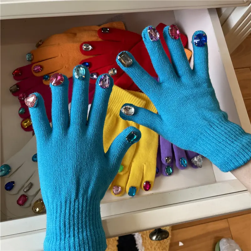 Thanos Green Knitted Diamond Nail Art Gloves for Women - Image 2