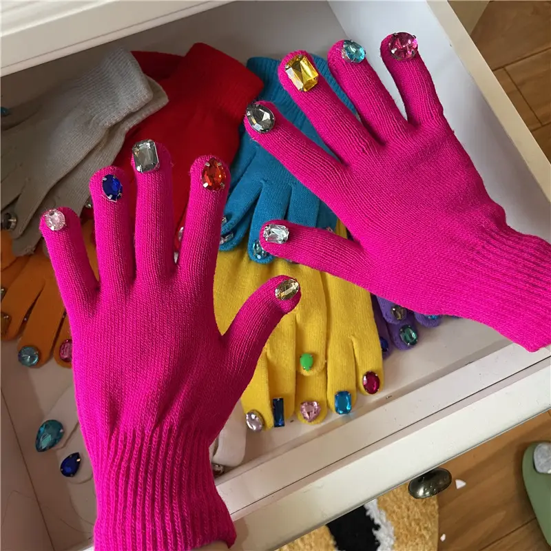 Thanos Green Knitted Diamond Nail Art Gloves for Women - Image 5