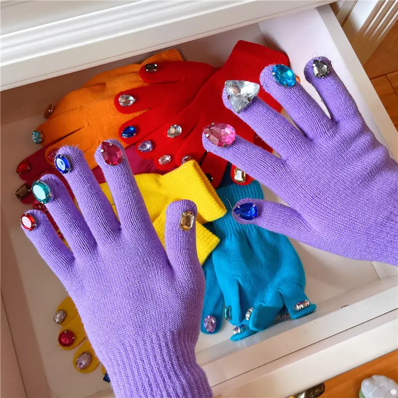 Thanos Green Knitted Diamond Nail Art Gloves for Women - Image 6