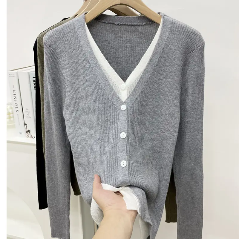 Green V-Neck Knitted Cardigan for Women Early Spring - Image 4