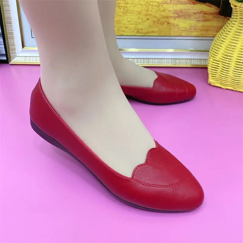 Soft Leather Single-layer Shoes Women's 2025 Summer New Women's Shoes Soft Sole Pointed Flat Shoes for Mother Middle-aged and Elderly Women's Leather Shoes - Image 6