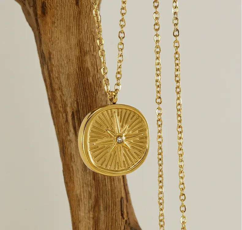 Golden Diamond Encrusted Retro Necklace Pendant — feature 20