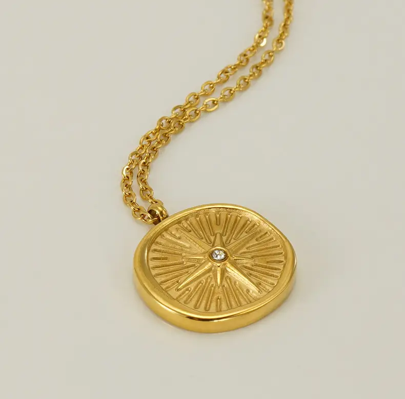 Golden Diamond Encrusted Retro Necklace Pendant — feature 22