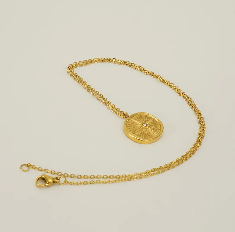 Golden Diamond Encrusted Retro Necklace Pendant — feature 24