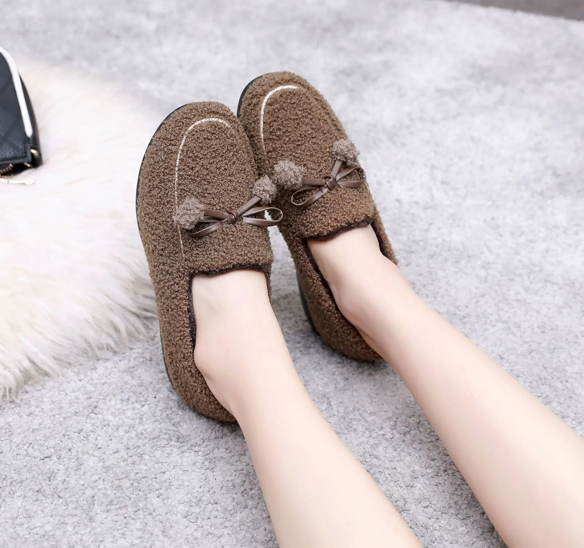 2025 Winter Black Fleece Bow Slippers