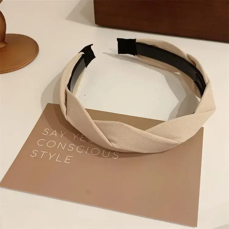 Women French Style Mesh Hairband Brown Wide Edge — feature 10