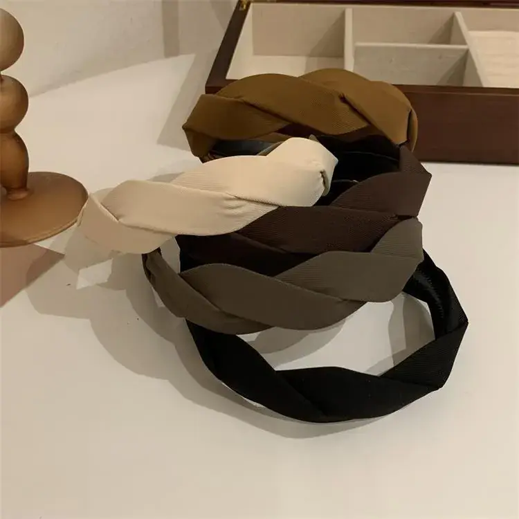 Women French Style Mesh Hairband Brown Wide Edge — feature 3
