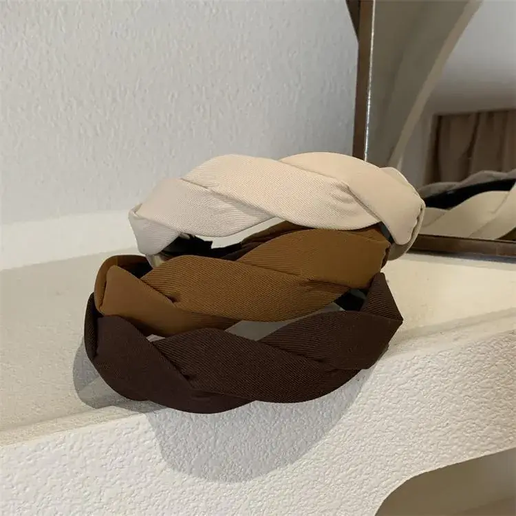 Women French Style Mesh Hairband Brown Wide Edge — feature 4