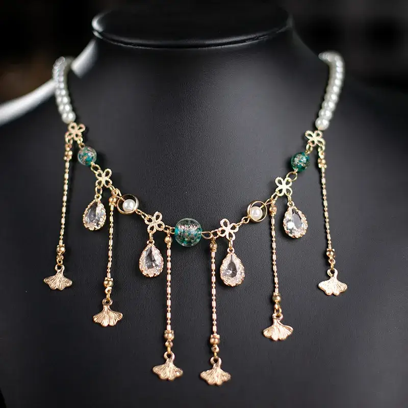 Tang Style Ginkgo Leaf Necklace for Women - Image 4