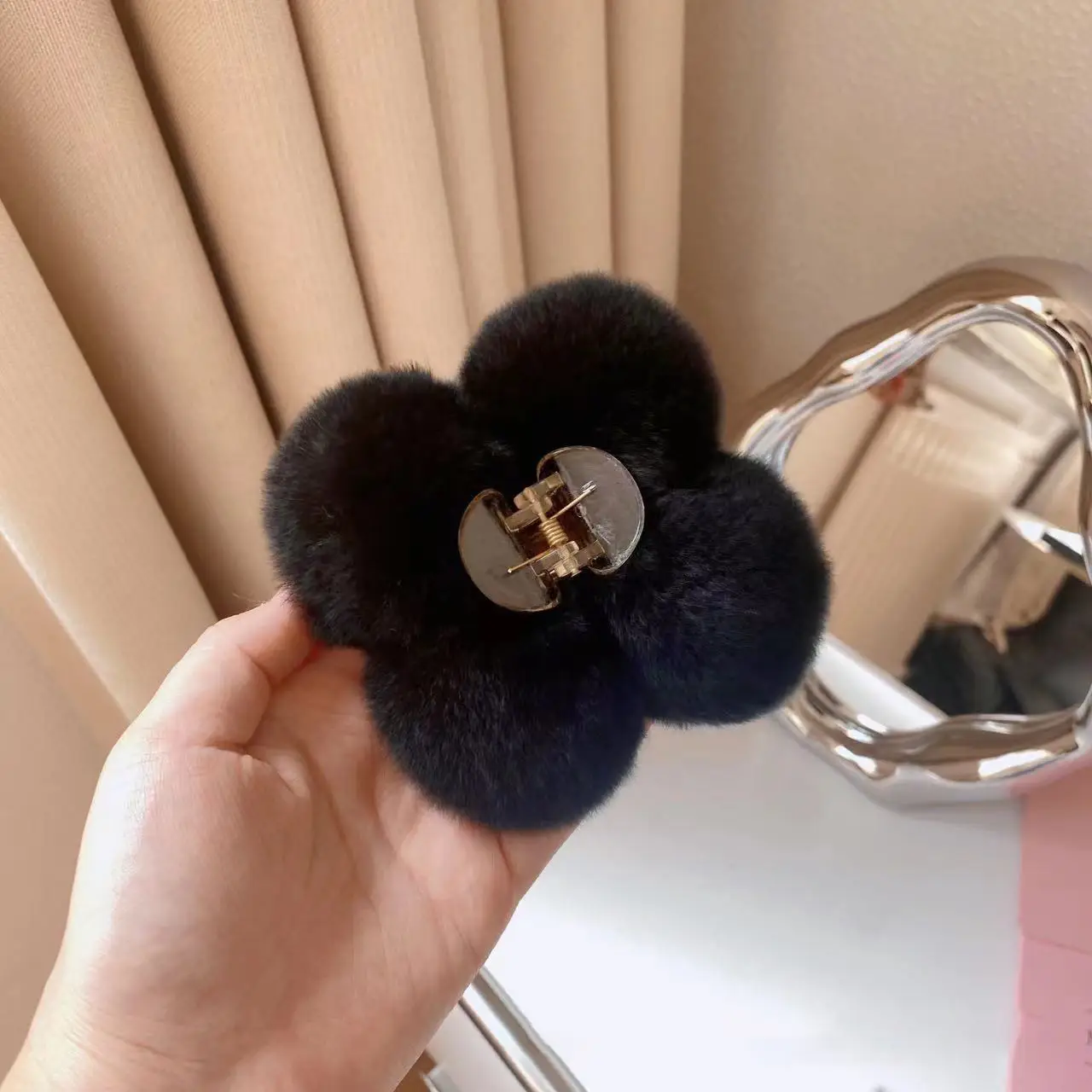 Grey Faux Fur Clip Hairpin for Women Large - Image 12