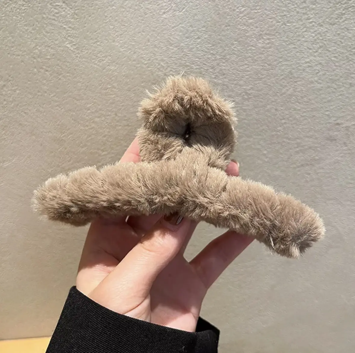 Grey Faux Fur Clip Hairpin for Women Large - Image 46