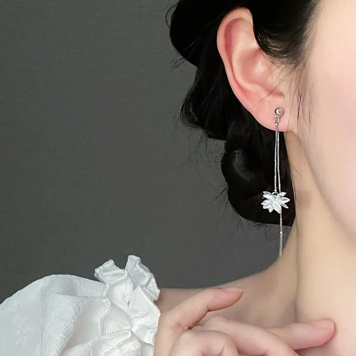 Snowflake Earrings for Women Summer Wear - Image 3