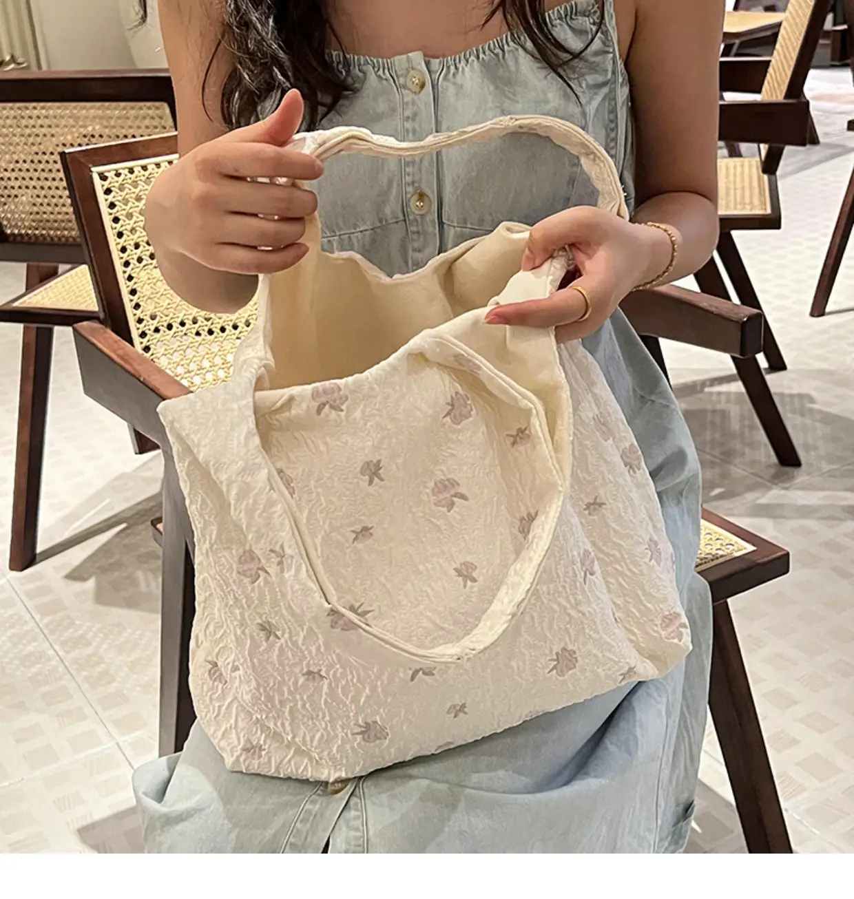 Fresh Canvas Shoulder Bag for Students Women Large Capacity — feature 13