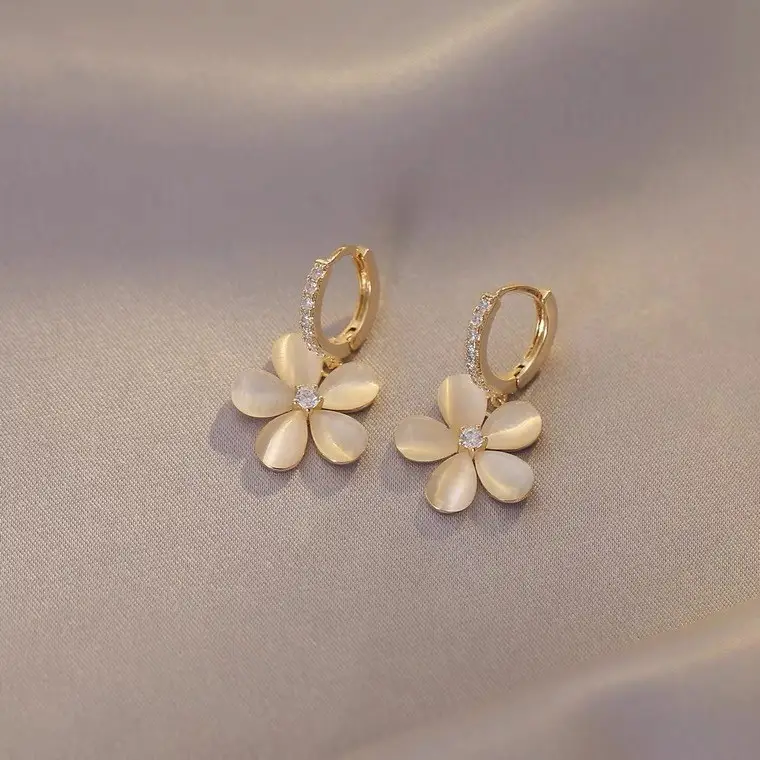 Cat's Eye Flower Earrings S925 Silver with Zirconium