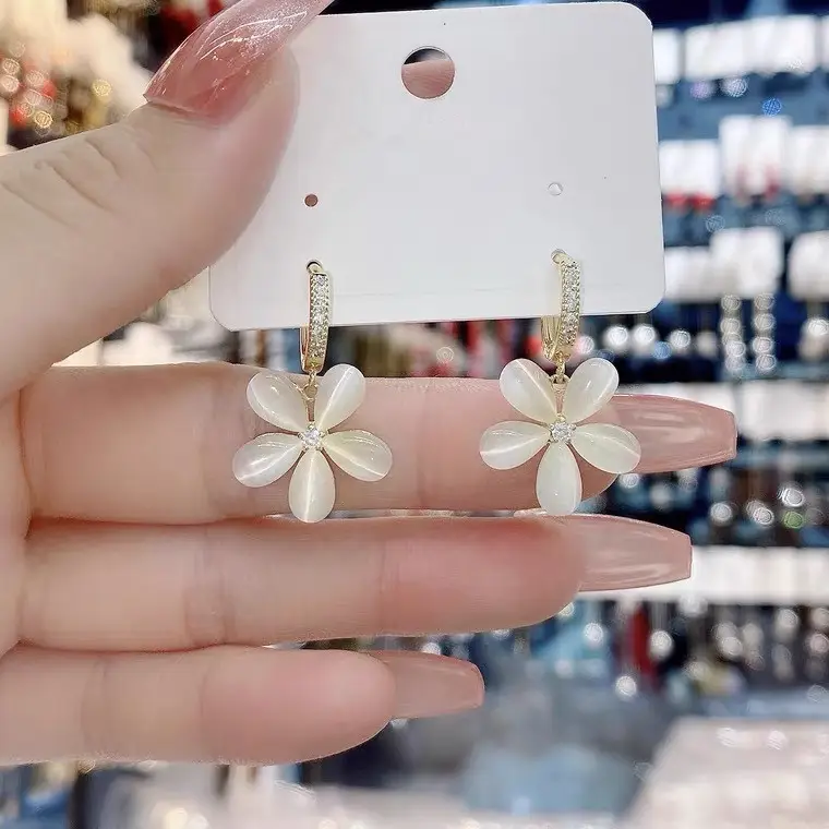 Cat's Eye Flower Earrings S925 Silver with Zirconium — feature 7