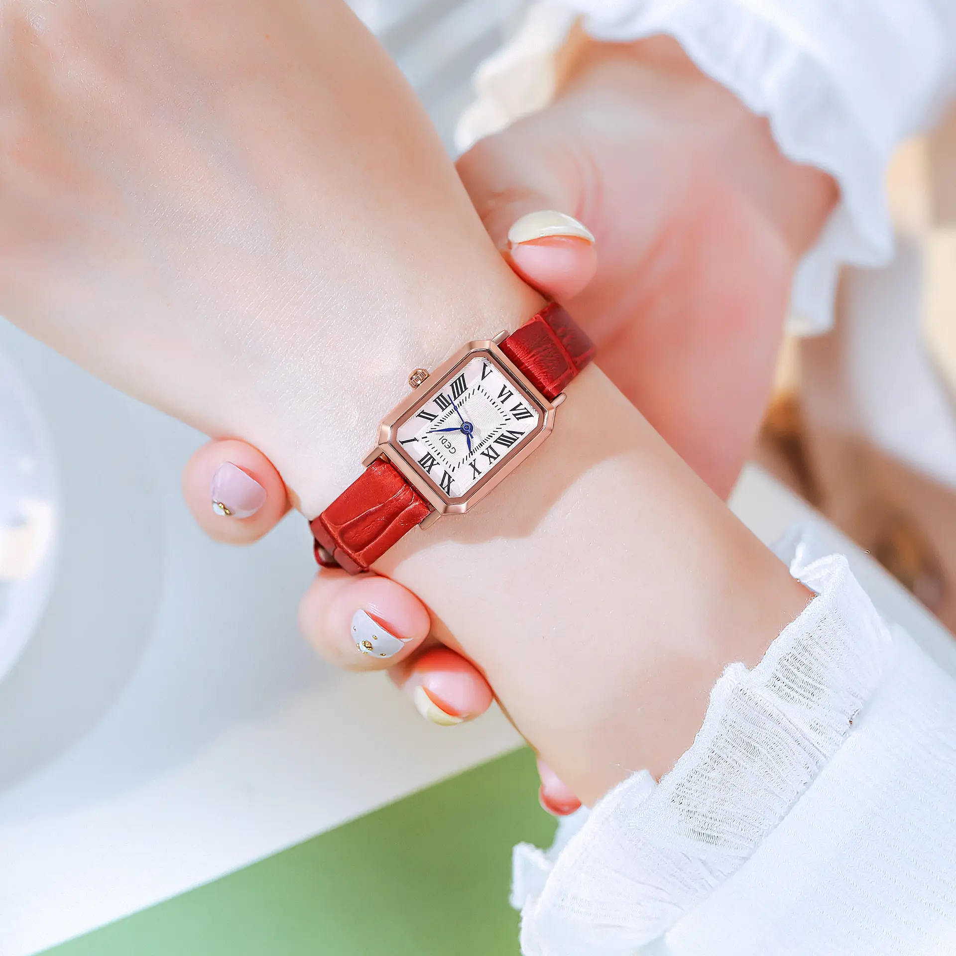 Korean Style Women's Quartz Watch Brown Leather Band - Image 4