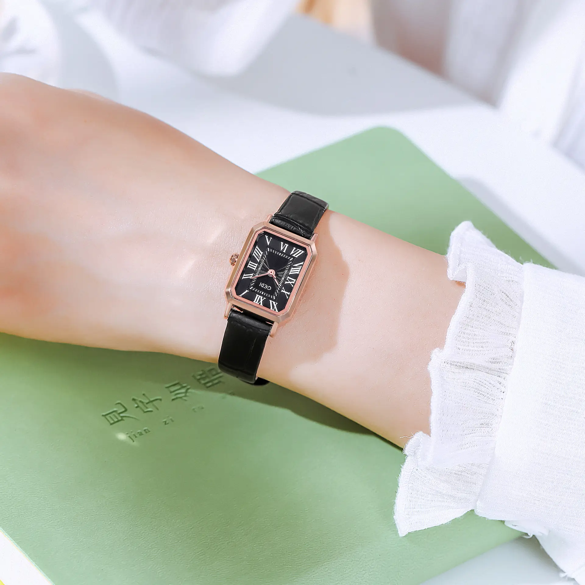 Korean Style Women's Quartz Watch Brown Leather Band - Image 7