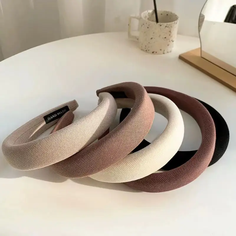 Women's Face-Revealing Pressure Hair Hoop Beige - Image 8