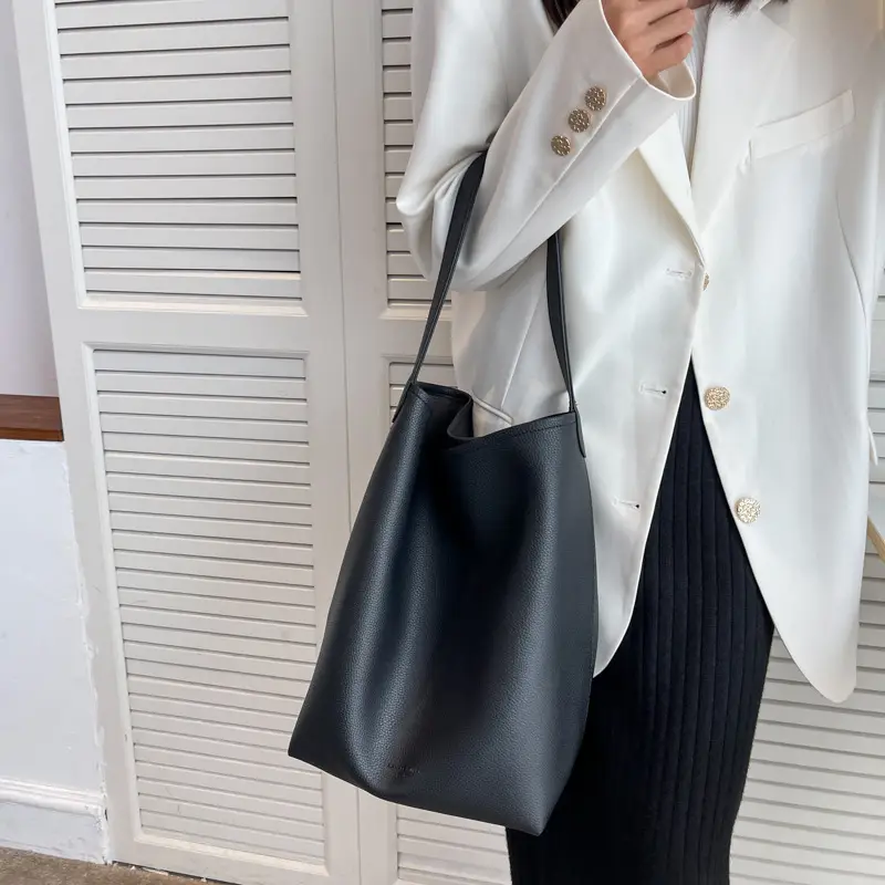 Black Casual Bucket Bag for Women 2022 - Image 6