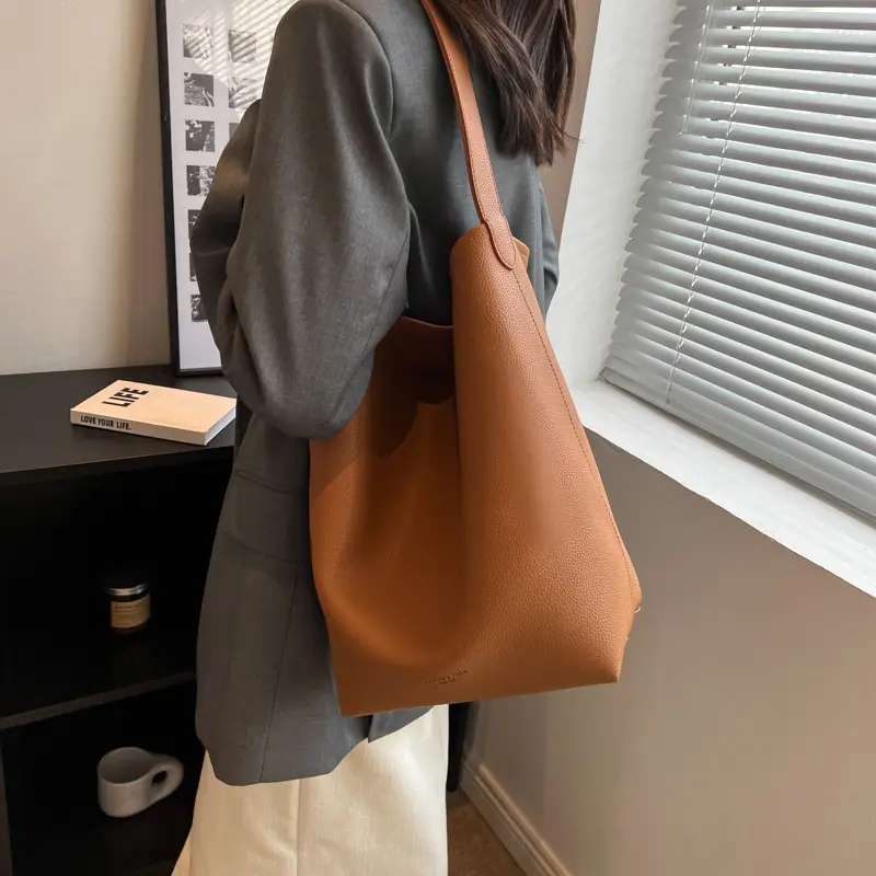 Black Casual Bucket Bag for Women 2022 - Image 7