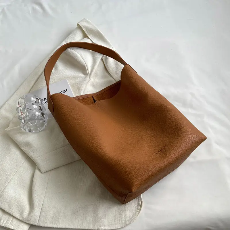 Black Casual Bucket Bag for Women 2022 - Image 3