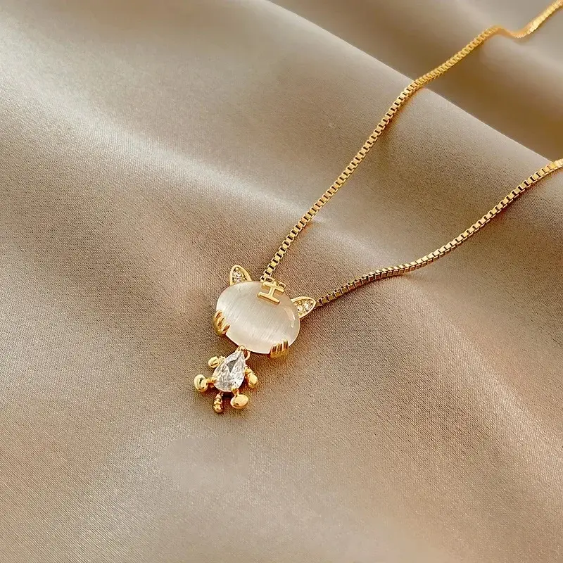 Gold Titanium Clavicle Necklace for Women