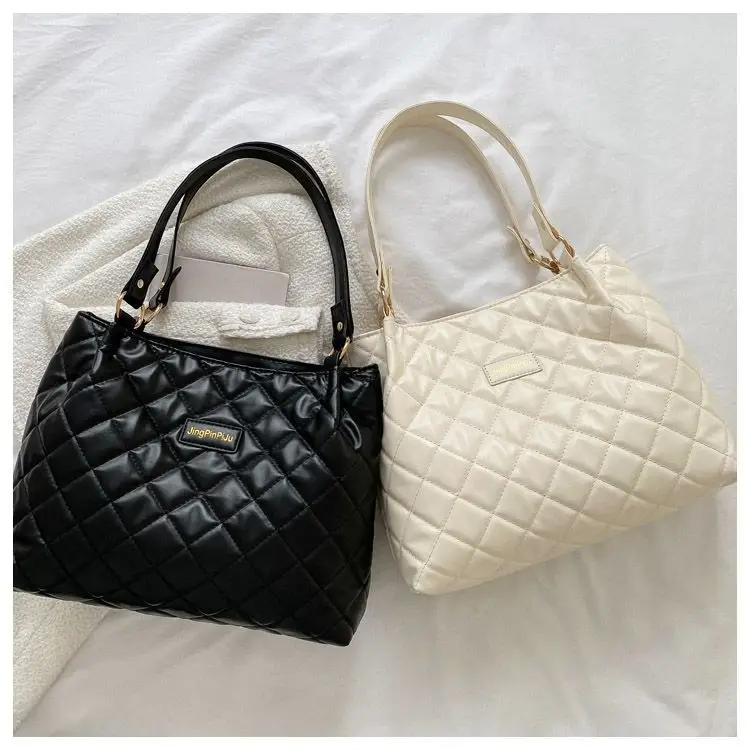 Red Quilted Women's Large Tote Bag 2026 — feature 11