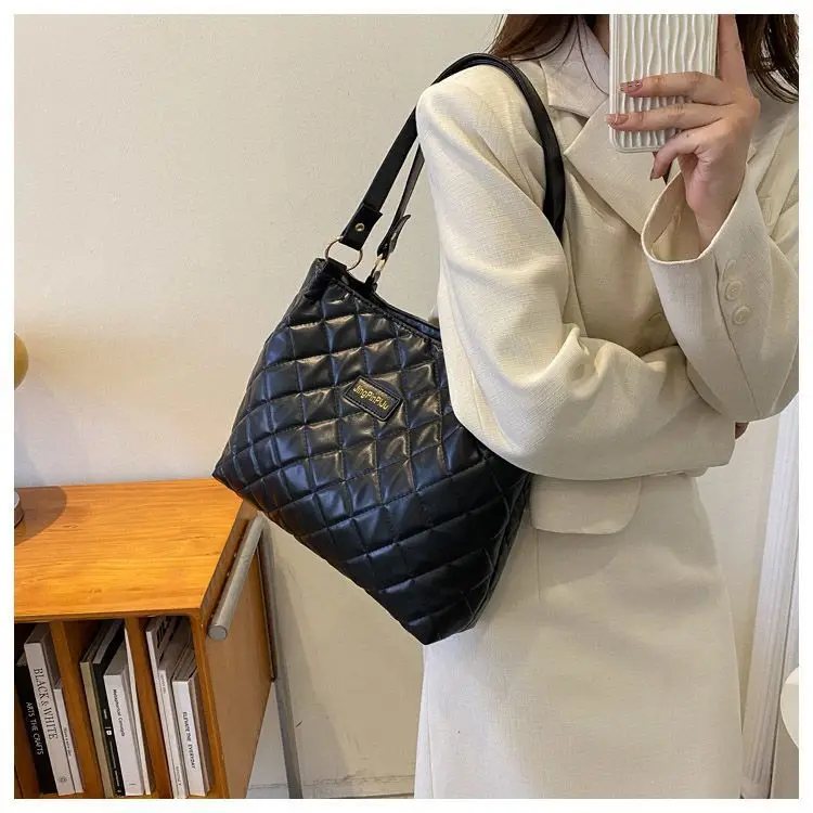 Red Quilted Women's Large Tote Bag 2026 — feature 22