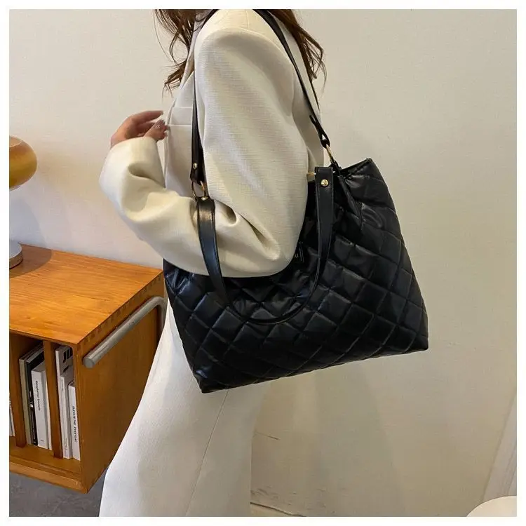 Red Quilted Women's Large Tote Bag 2026 — feature 24