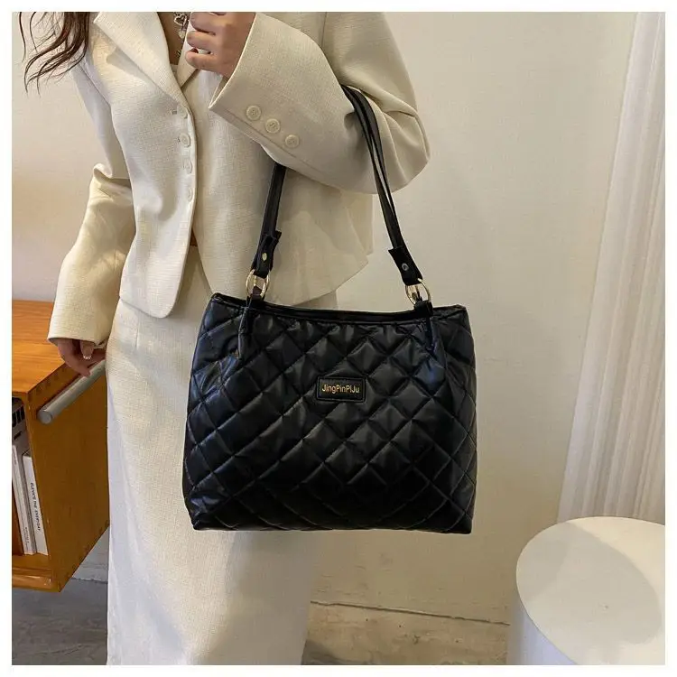 Red Quilted Women's Large Tote Bag 2026 — feature 25