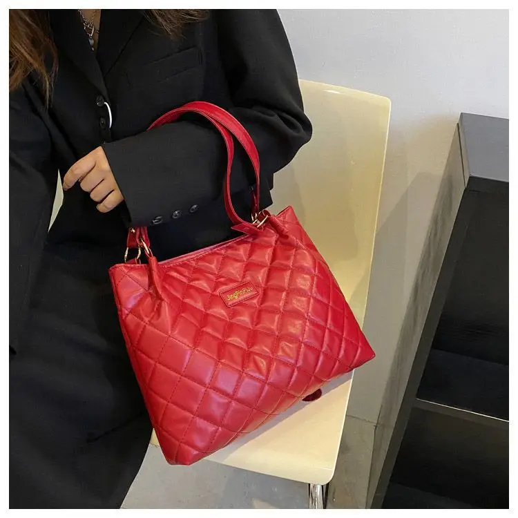 Red Quilted Women's Large Tote Bag 2026 — feature 29